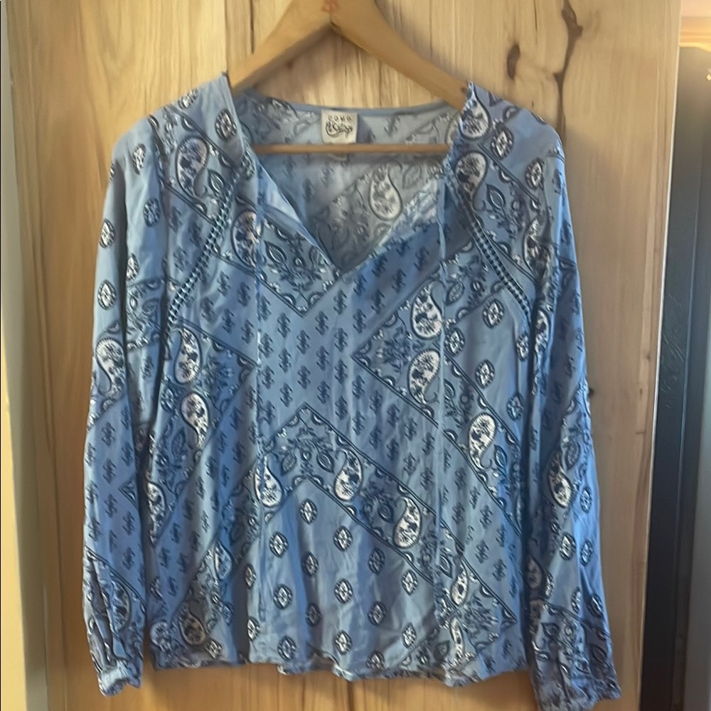 Blue Patterned‎ Women's Top